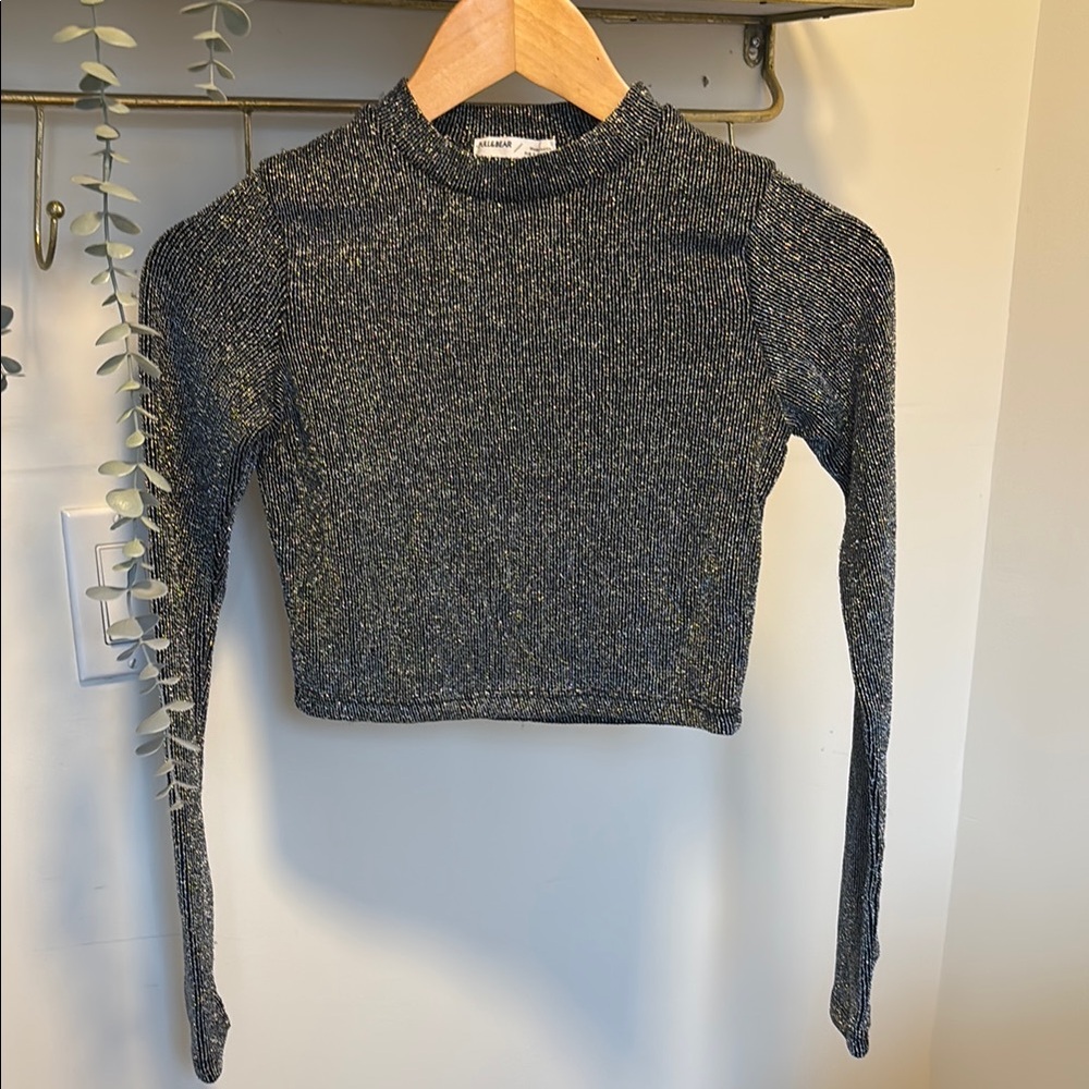 Pull & Bear Metallic Long Sleeve Crop Top